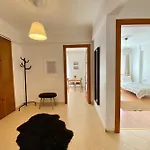 Central Location 3 Bedroom Flat - No6